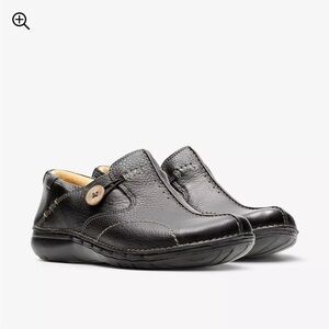Clark’s Unstructured Un Loop Black Leather Casual Slip-On Shoes